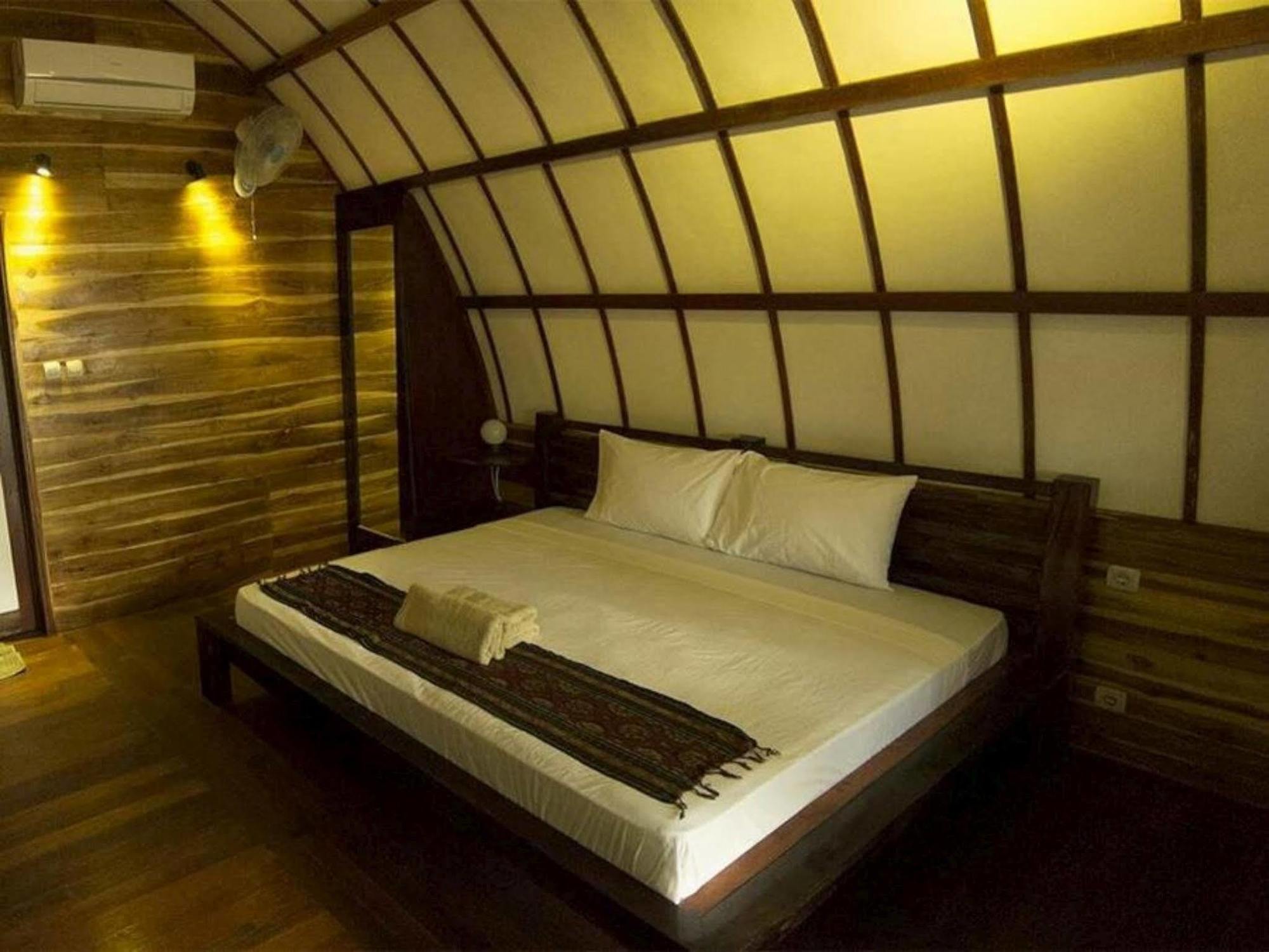 Cotton Tree Cottages Gili Trawangan Buitenkant foto